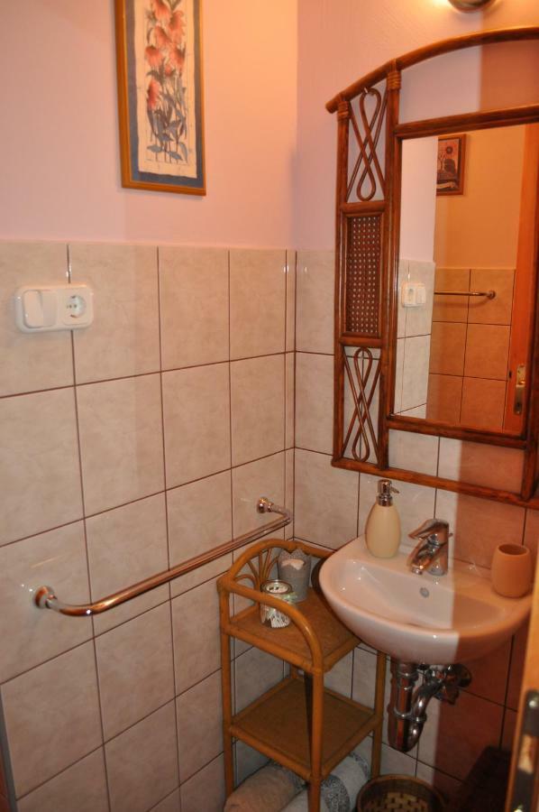 Apartman egy Makovecz Imre tervezte házban Ispánk Kültér fotó